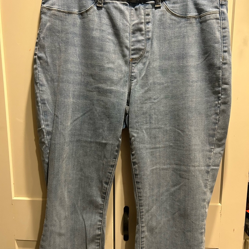 Judy Blue Pull-On Jeans 16W